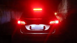 What are the reasons for the car brake light not turning on?