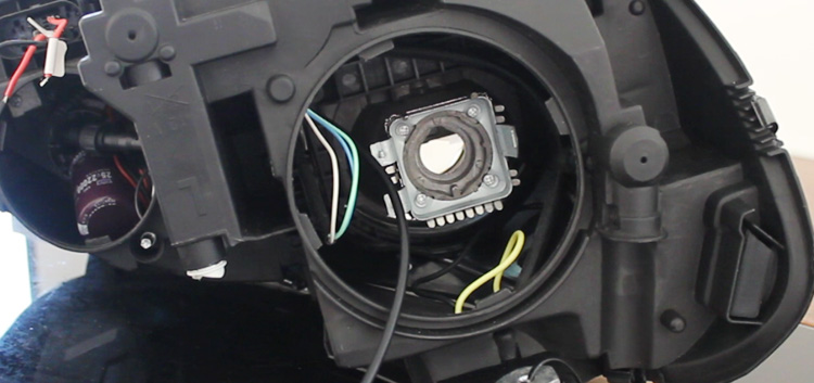 Automotive Led Lights: Do LED lights need to be installed with a chuck?