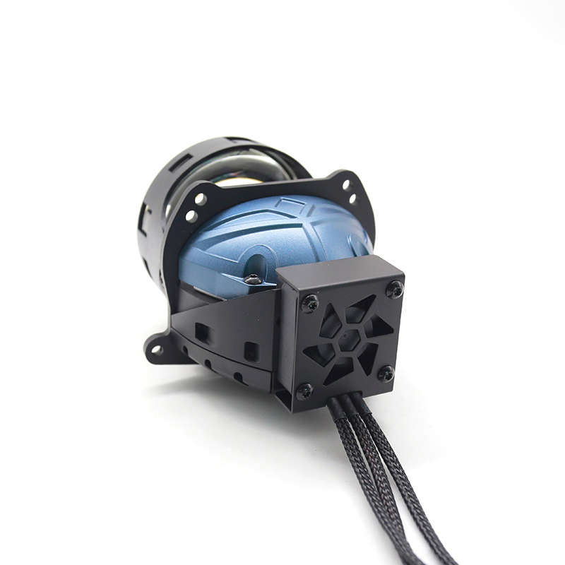 Automobile-specific dual-lens projector headlight with integrated high and low 
